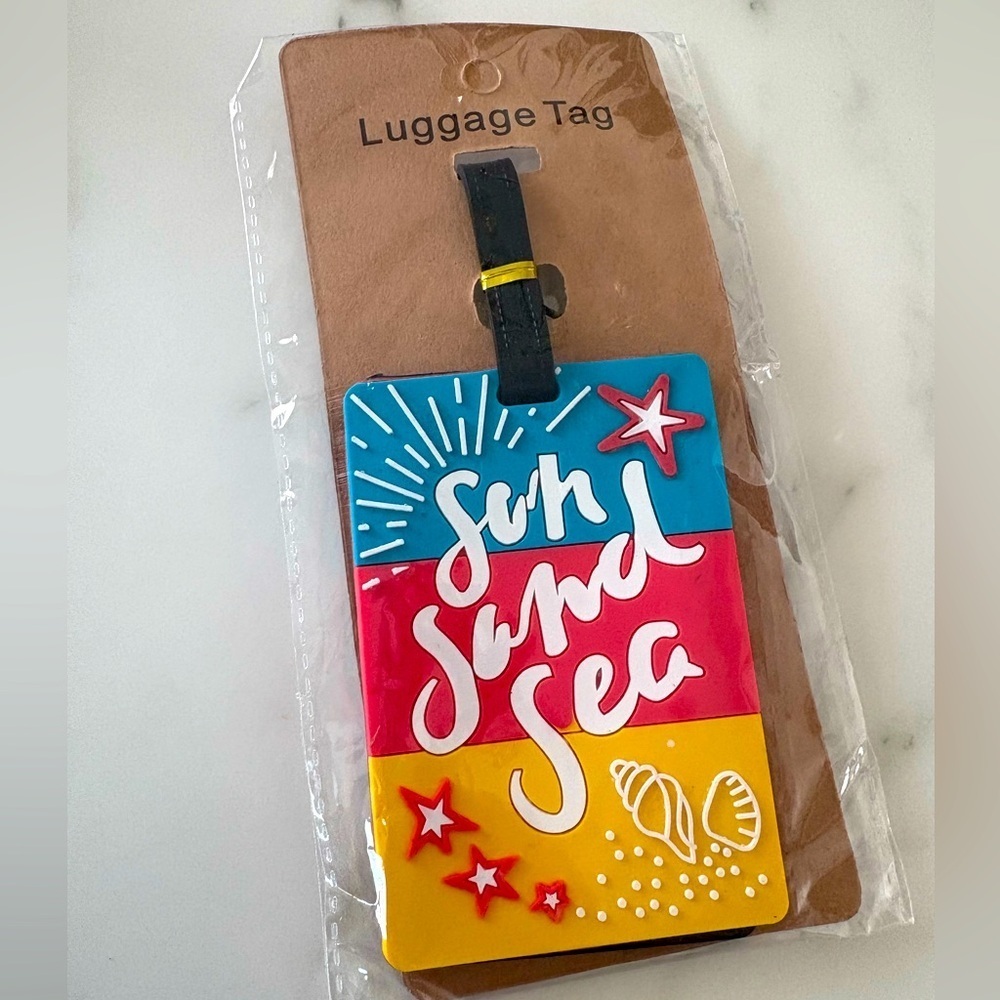 NWT‎ Sun Sand Sea Luggage tag